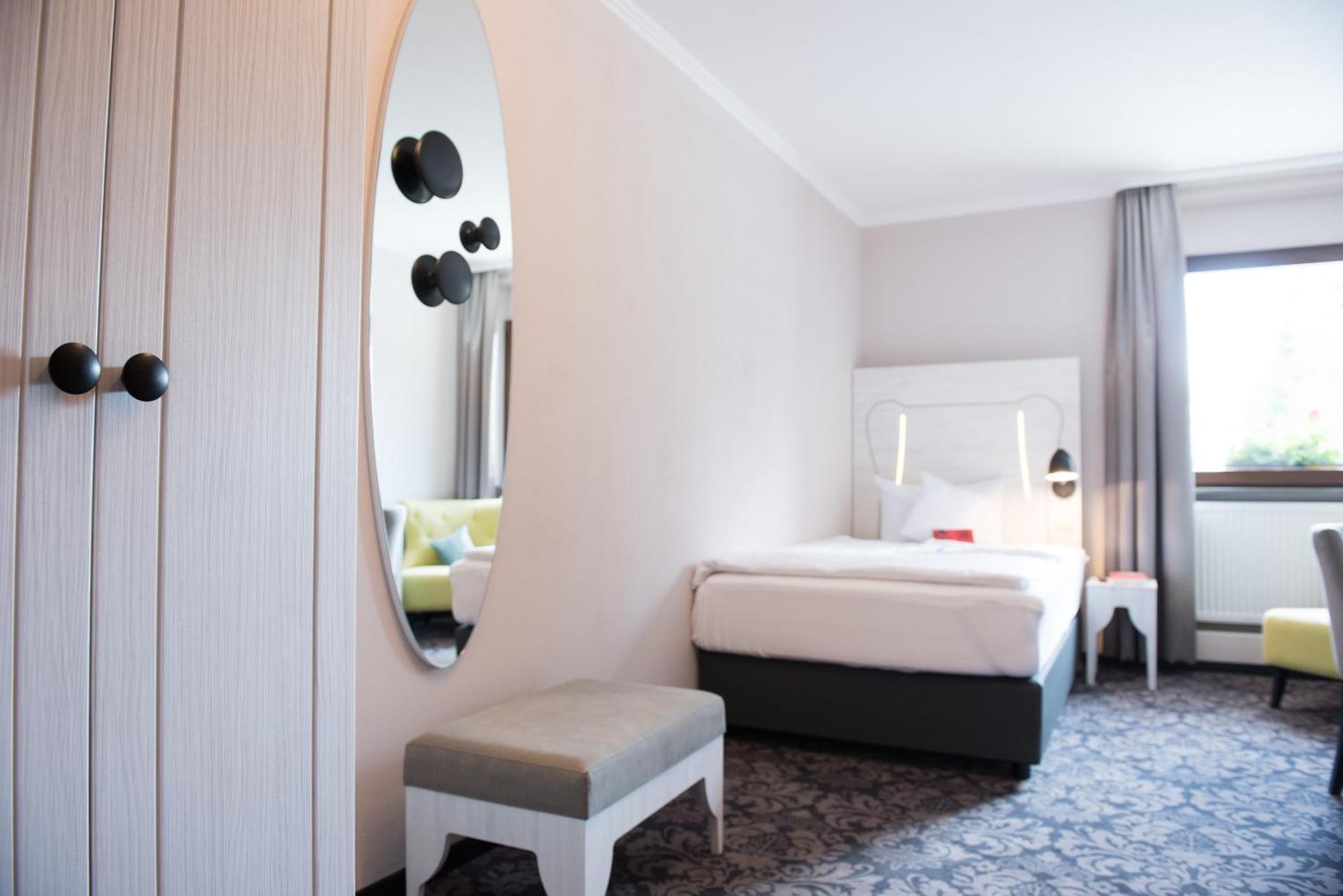 Parkhotel Schillerhain Kirchheimbolanden Extérieur photo